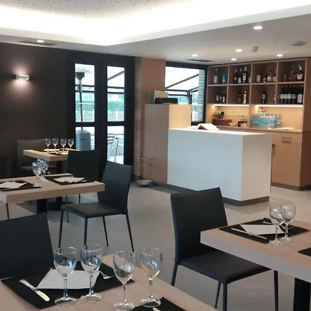 Ezeiza Ξενοδοχείο 2*