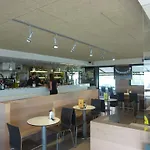 埃塞萨酒店 2*