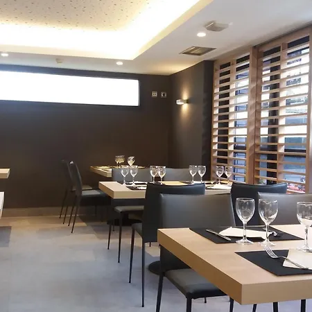 Ezeiza Отель 2*