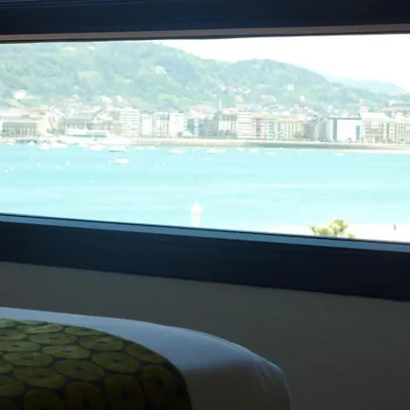 Ezeiza Отель Сан-Себастьян